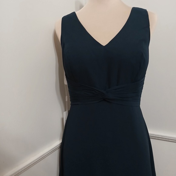 Navy Blue Tiered Chiffon Formal Gown V-Neck Corset Back Size 10 NEW - Picture 3 of 12